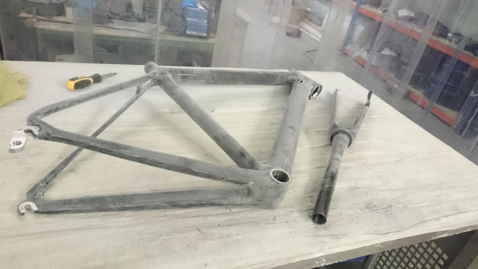 Sanding carbon cheap fiber bike frame